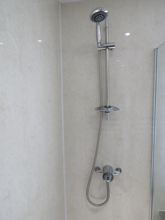 IPSL's 'Stone' Aquabord panels used in a shower.